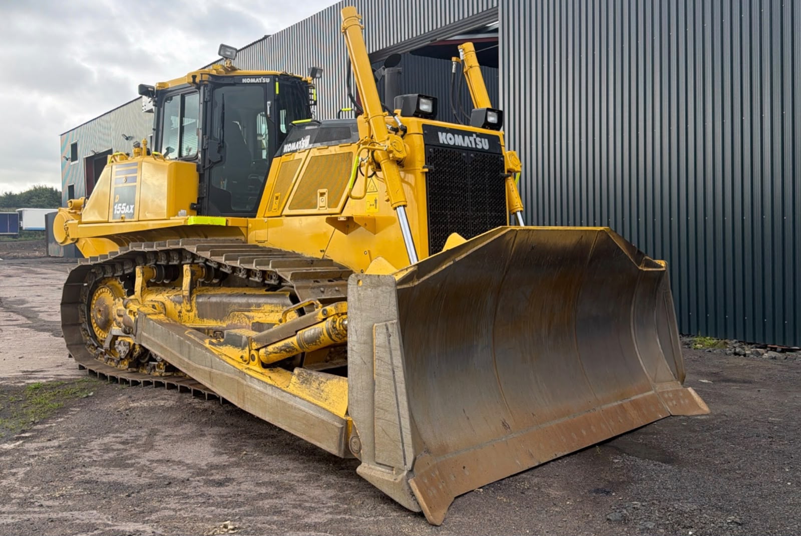 KOMATSU D155AX-8EO